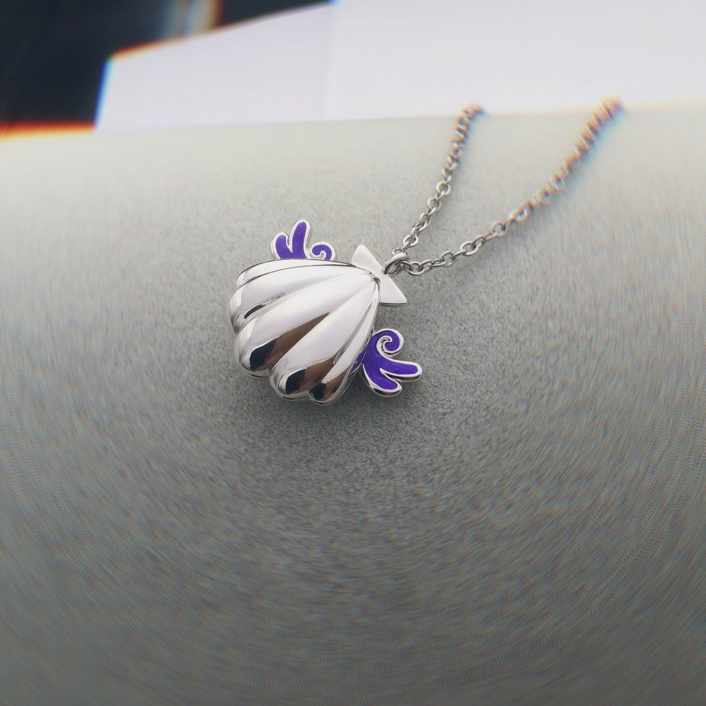 Collana Ciondolo Conchiglia Sirena Locket Medaglione Perla Viola e Cristalli Mermaid Melody
