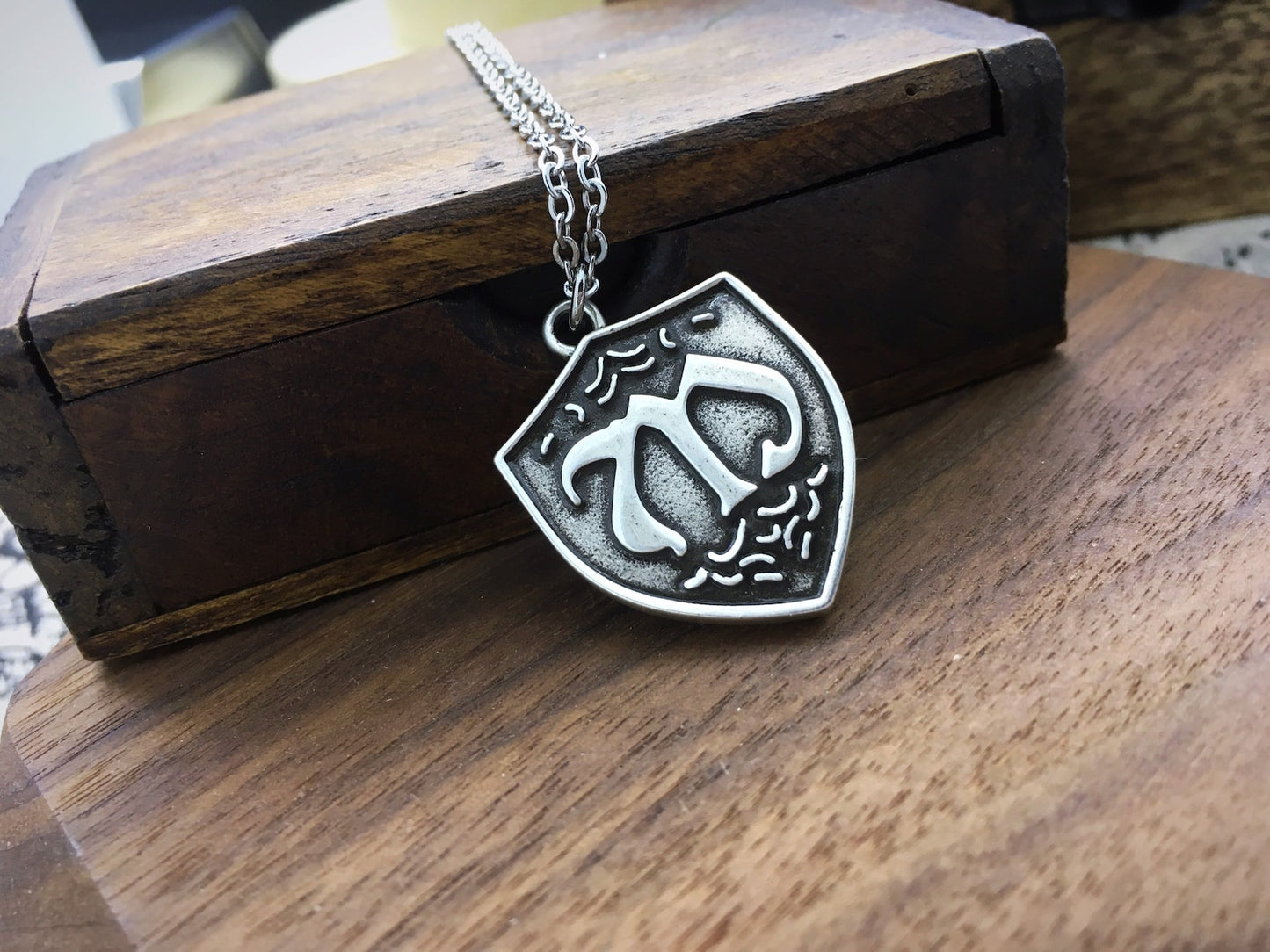 Collana Hope Mikaelson - Stemma di famiglia