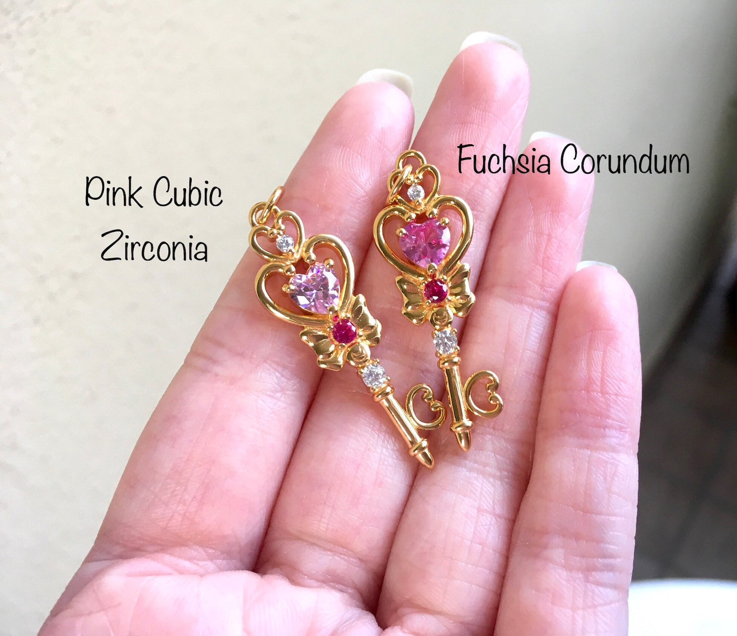 Collana Sailor Moon Chibiusa Chiave del Tempo Ciondolo Argento Sterling 925 Cristalli Cubic Zirconia