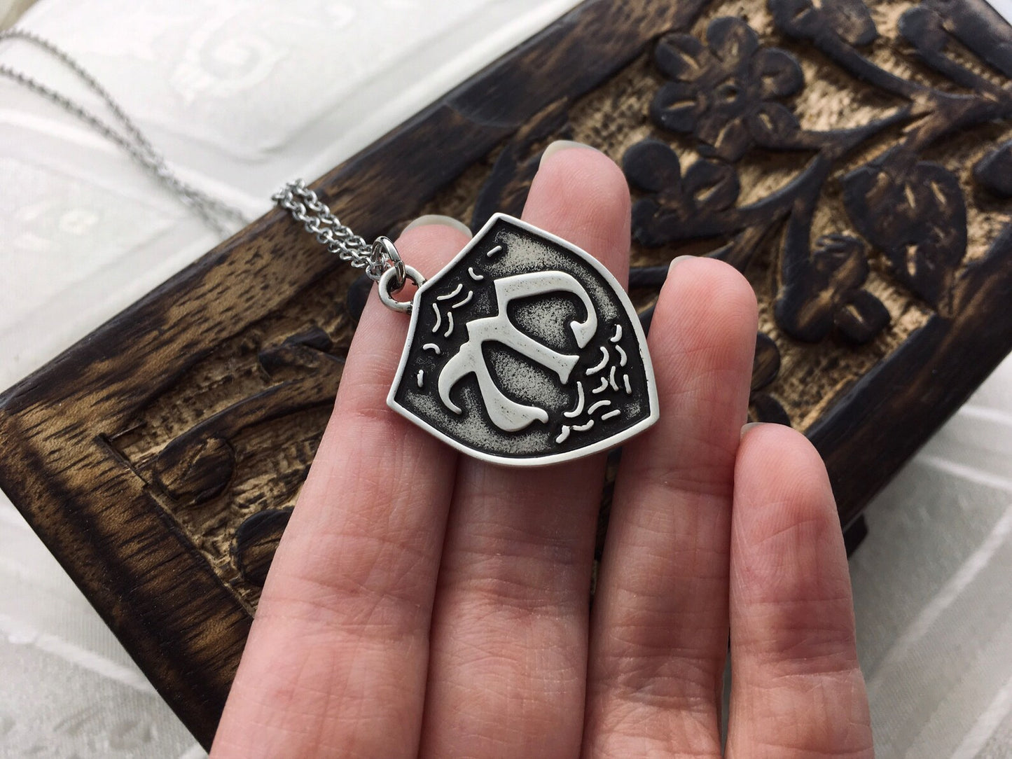 Collana Hope Mikaelson - Stemma di famiglia