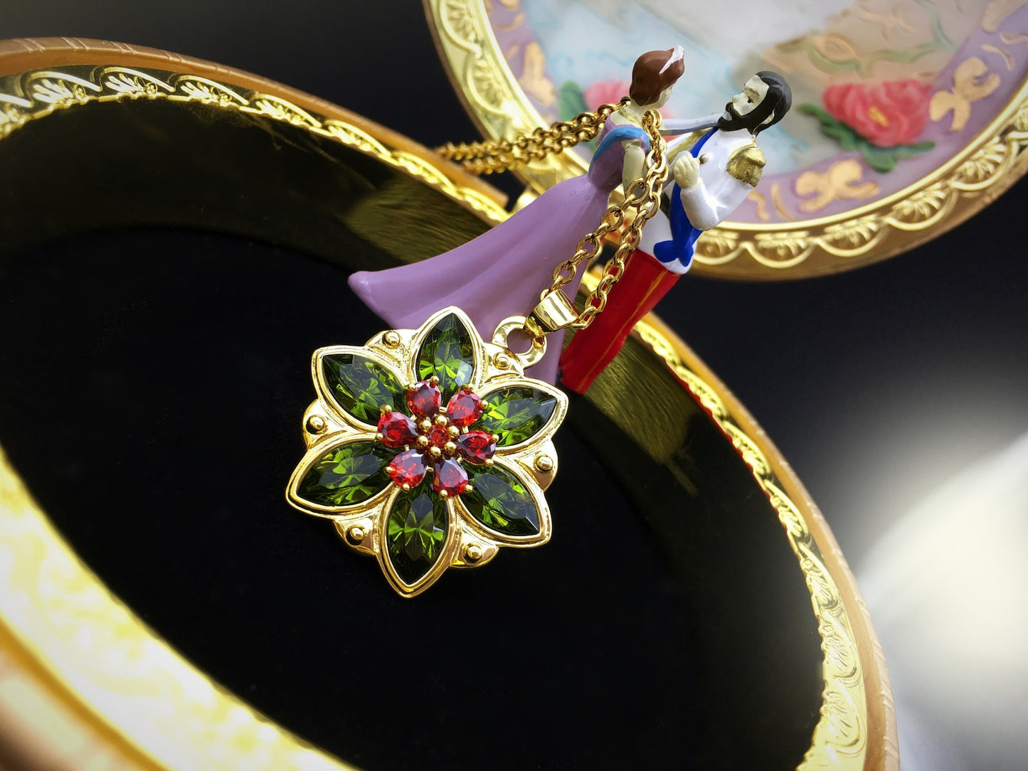 Collana Anastasia "Together in Paris" - Insieme a Parigi - Cristalli Verde Olivine