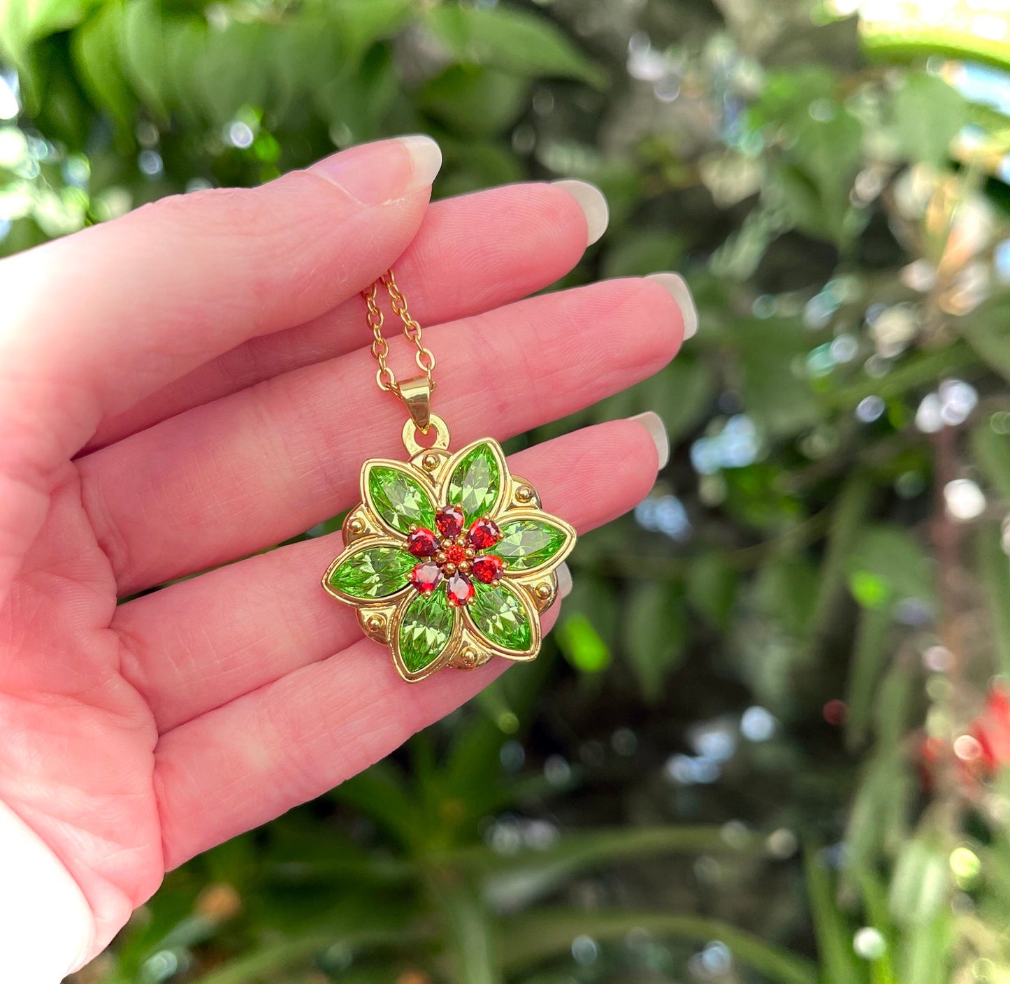 Collana Anastasia "Together in Paris" - Insieme a Parigi - Cristalli Verde Peridot