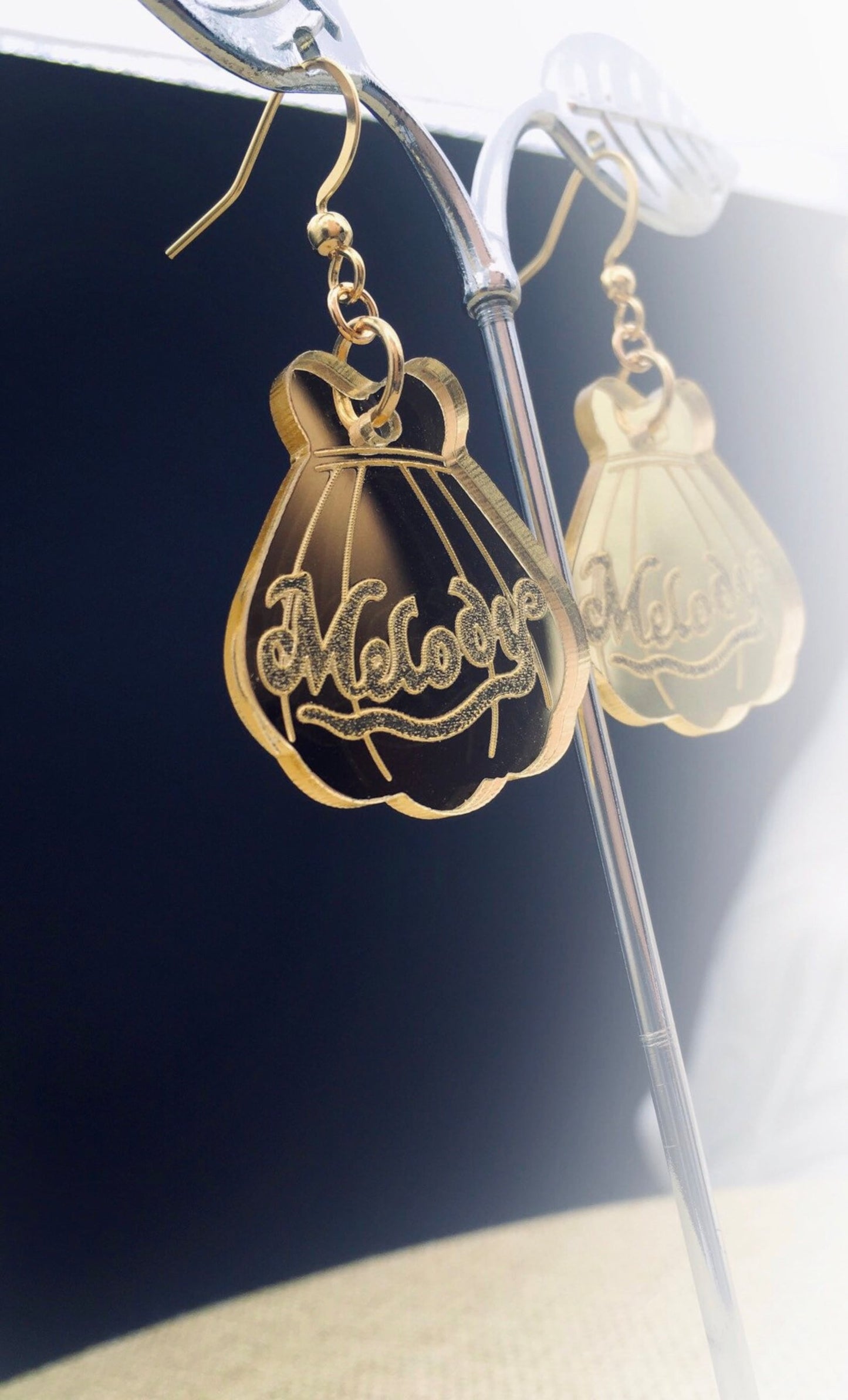 Orecchini Melody Conchiglia Sirena - Specchio Acrilico Dorato Laser Cut