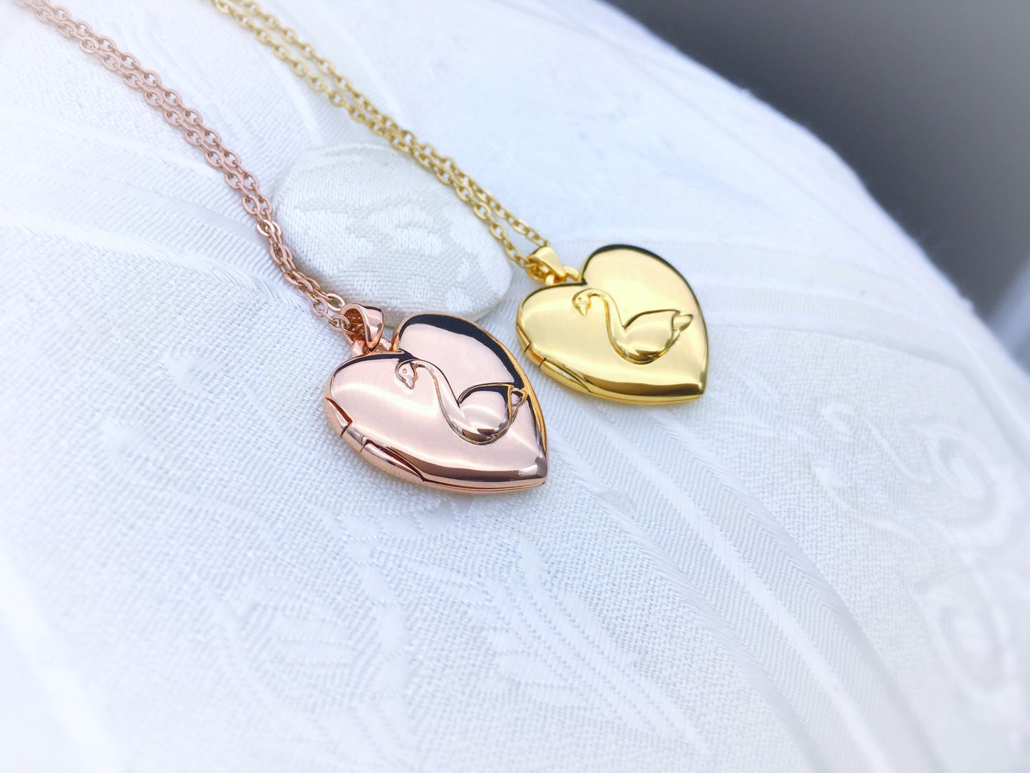 Collana Principessa Odette Ciondolo Cuore Apribile Cigno L'Incantesimo del Lago Locket Portafoto Oro Rosa