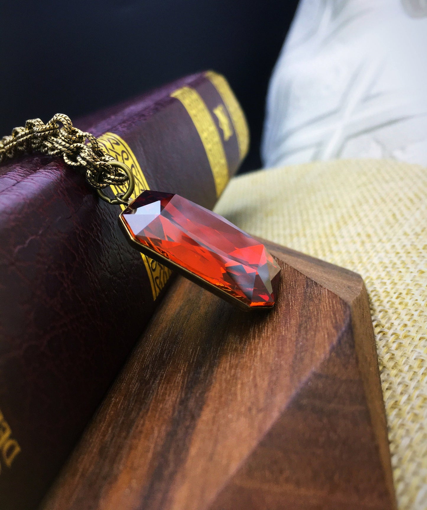 Collana Morfeo Sogno Pendente Ottagono Ottone Cristallo Red Magma RARO