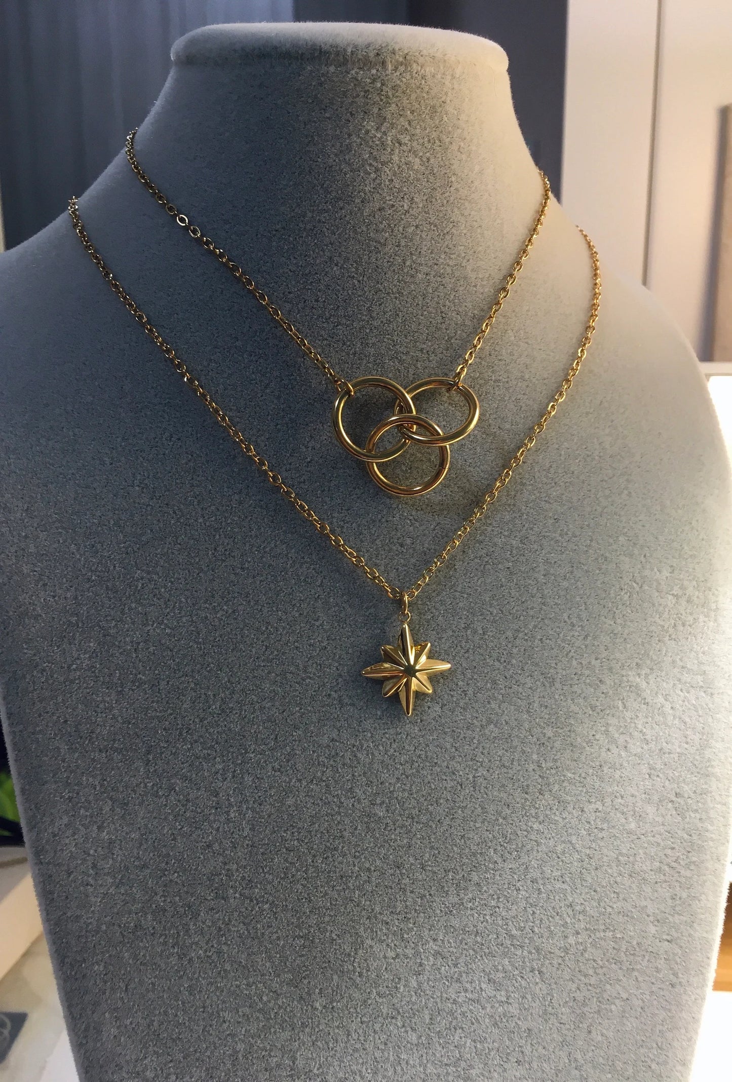 Bryce Starborn Set: Collana Amuleto Archesiano Tre Cerchi Intrecciati + Collana Stella del Nord