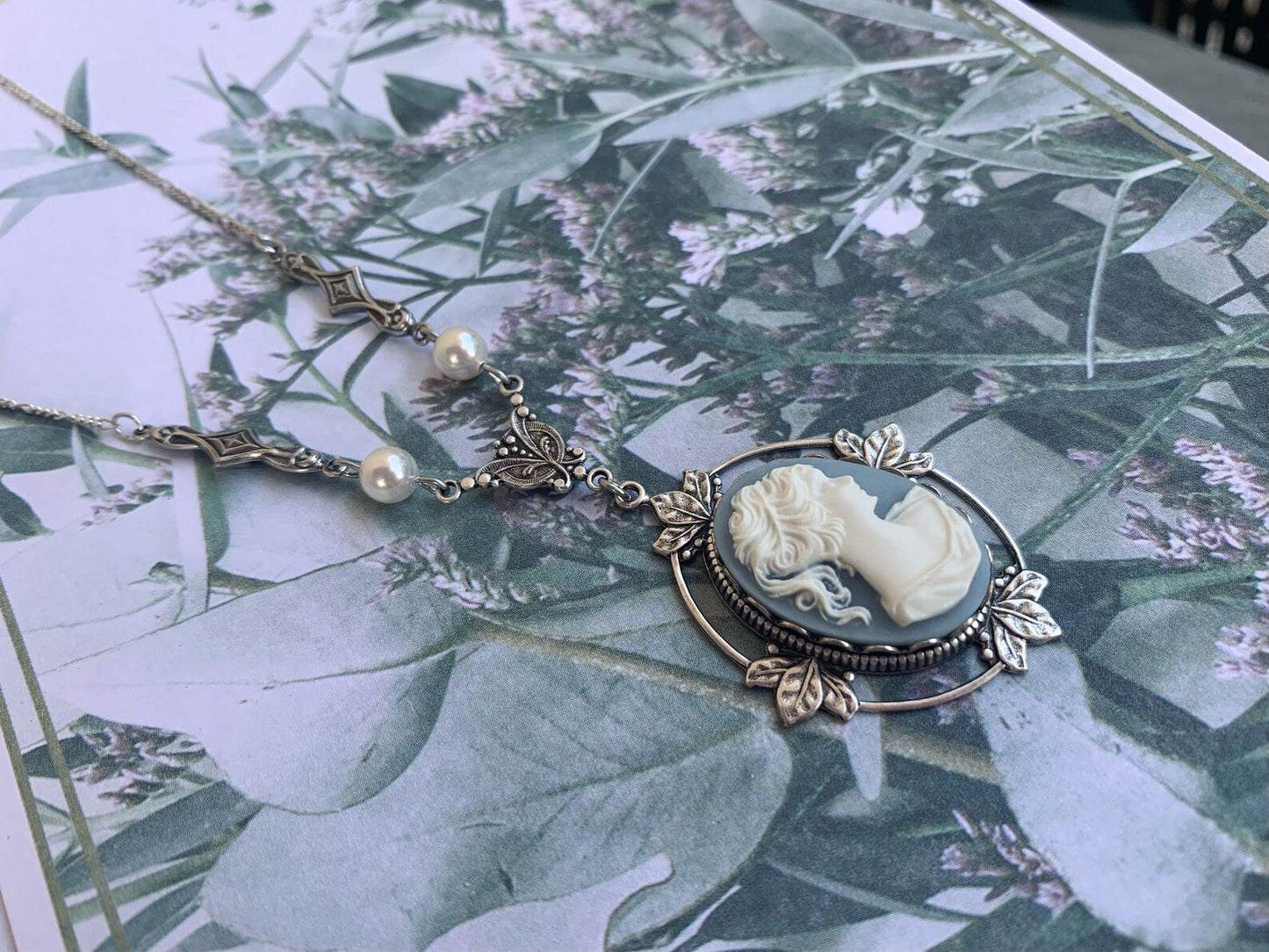 Collana Vampire Katherine Pierce Cameo Azzurro - Versione Argento