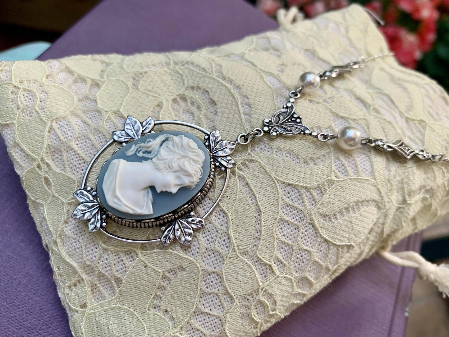 Collana Vampire Katherine Pierce Cameo Azzurro - Versione Argento
