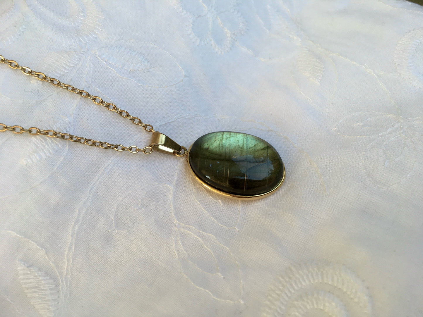 Collana Labradorite Naturale Cabochon Ovale - Acciaio Inossidabile Oro 18k - Pendente Pietra Semipreziosa - Incisione Personalizzata