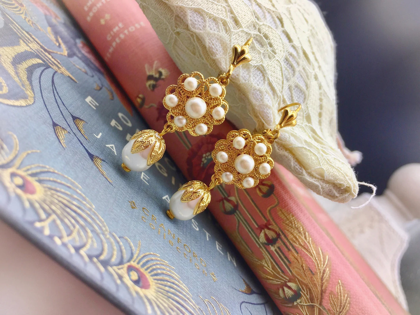 Orecchini Fiore Filigrana e Perle "Katherine Pierce 1864" Vampire