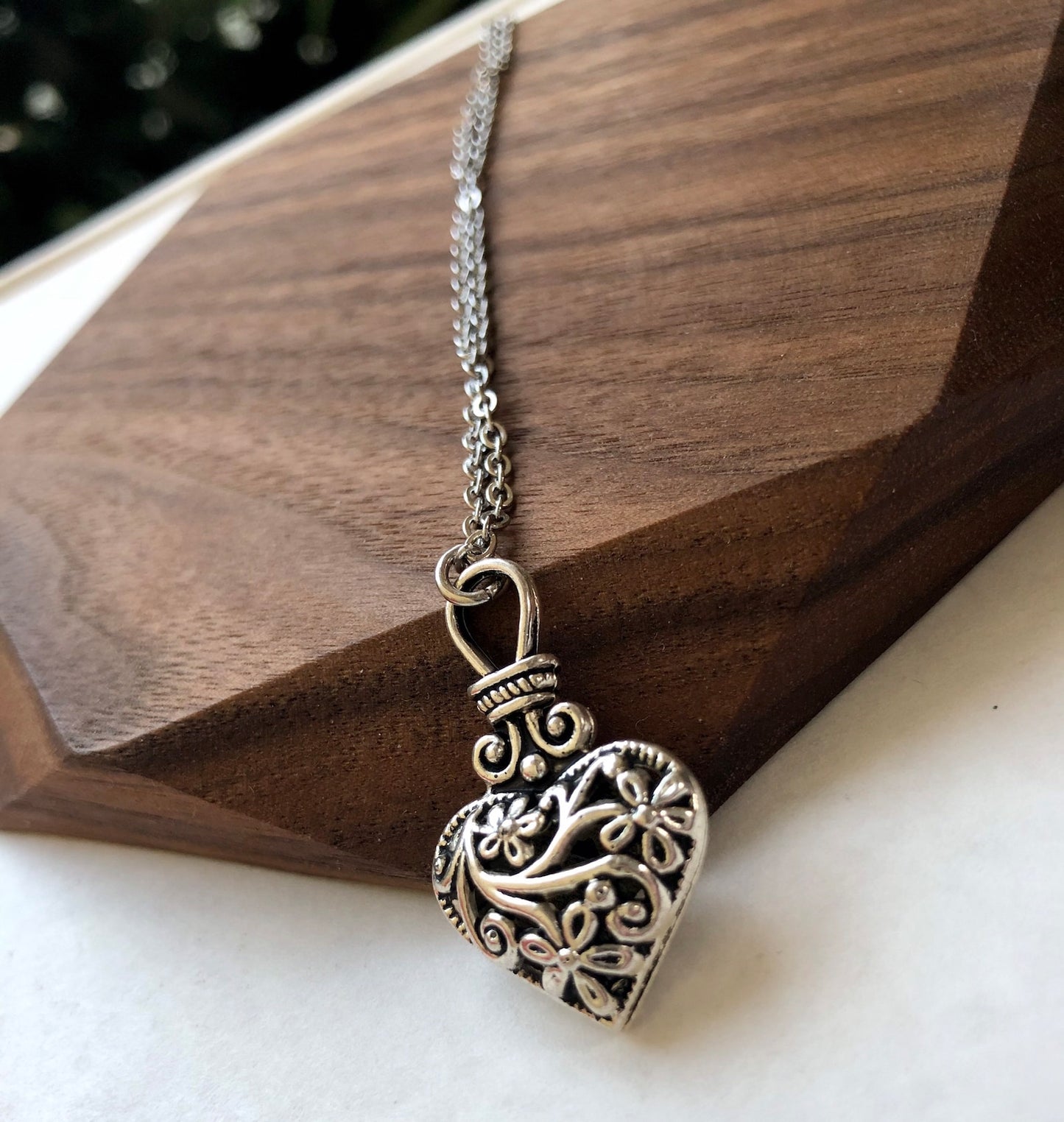 Caroline Forbes Vampire Filigree Antique Silver Heart Necklace