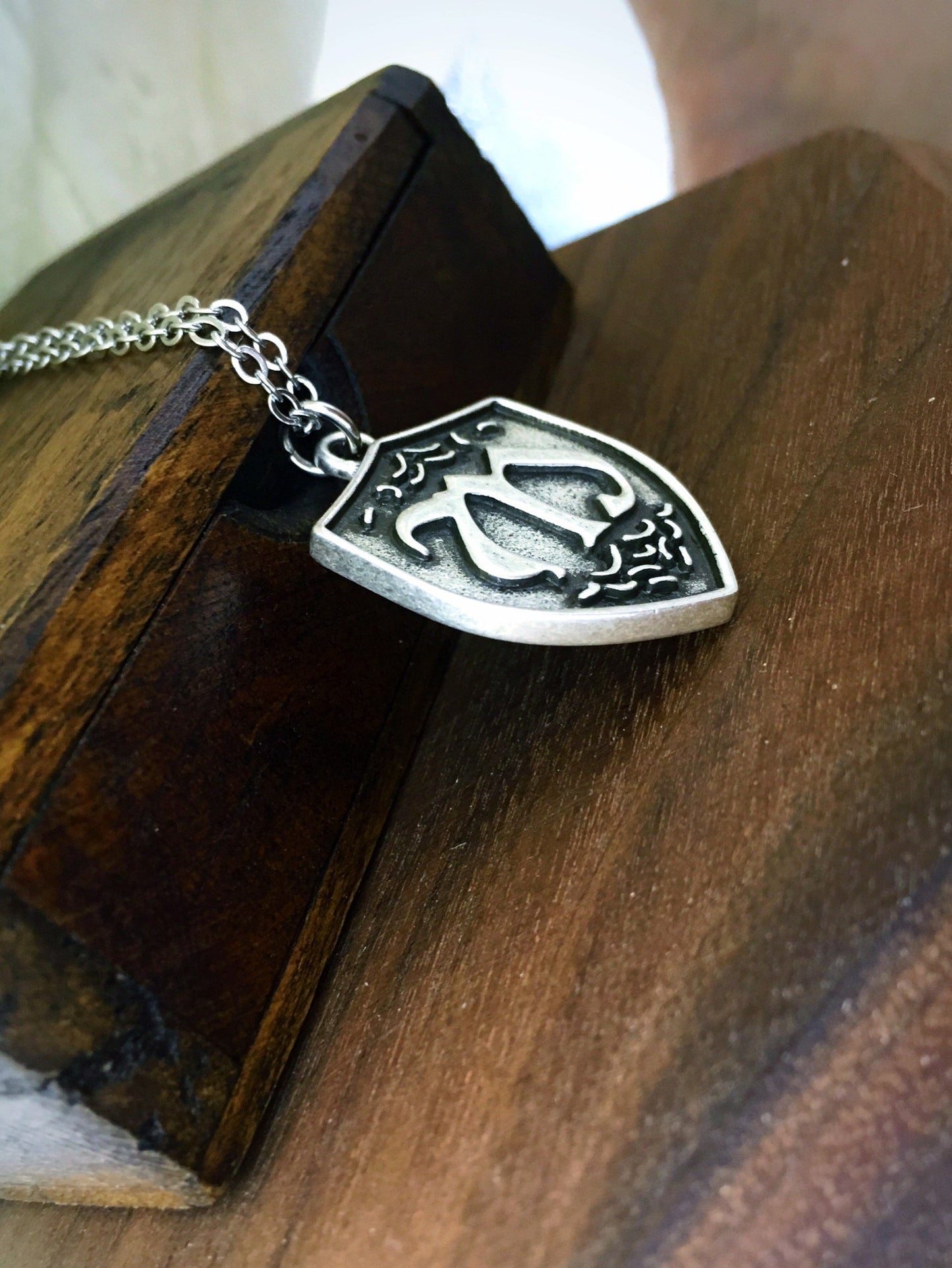 Hope Mikaelson Necklace - Family Crest