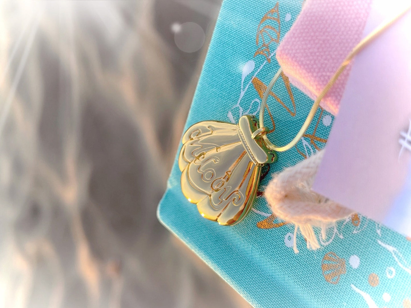 Melody Necklace Pendant Seashell Mermaid Locket Opening Medallion