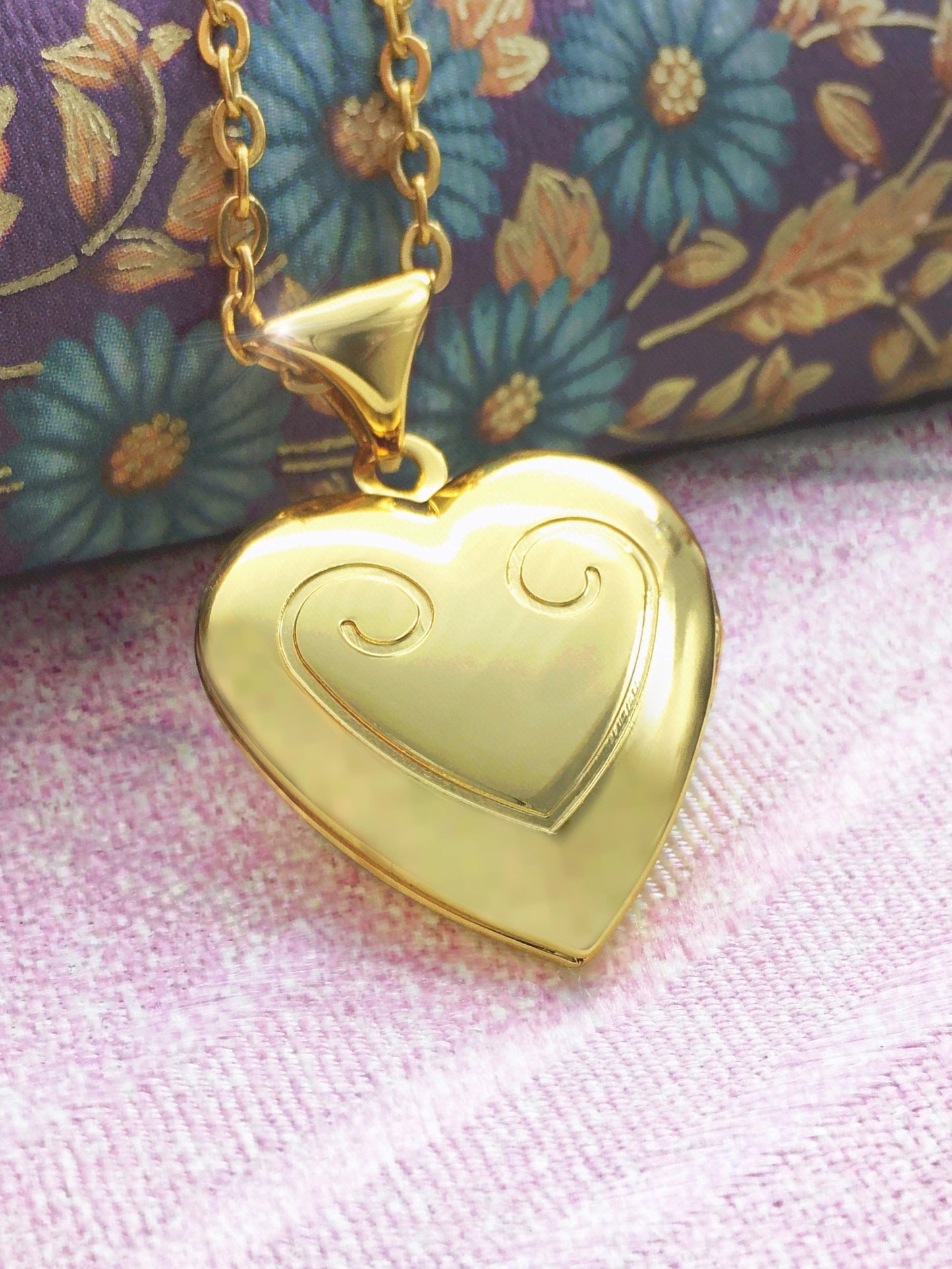 Heart Necklace Clara The Nutcracker Princess Fairy Confetti Photo Medallion locket openable