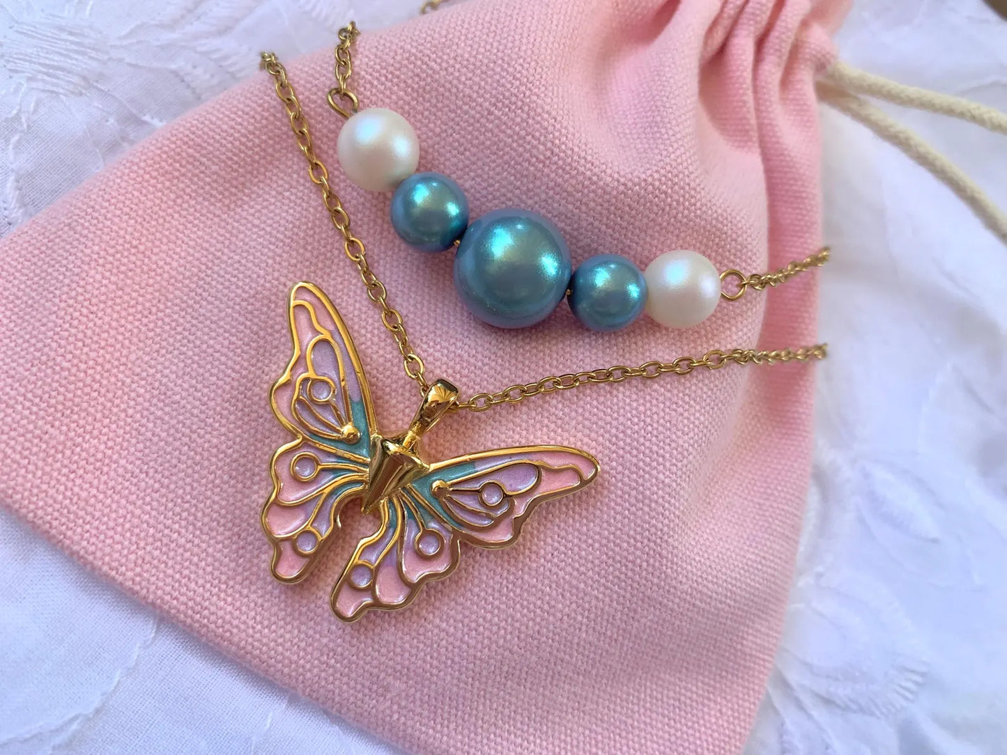 Set Collana Farfalla Fairytopia Elina Mariposa Fata - 5 Perle Magiche Sirena Mermaidia