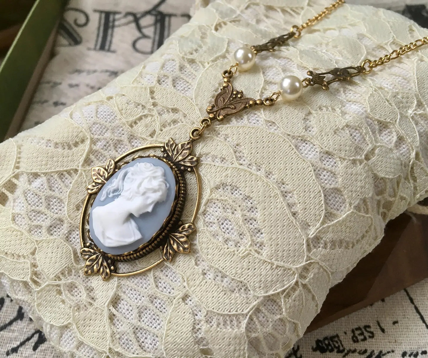 Collana Vampire Katherine Pierce Cameo Azzurro Design #3