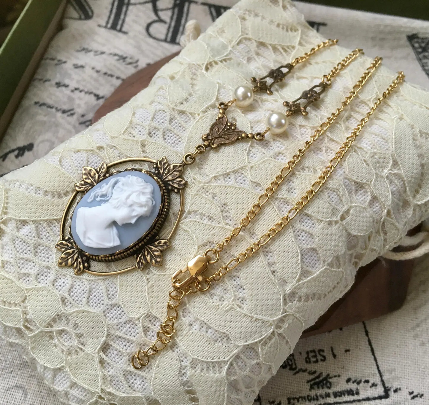 Collana Vampire Katherine Pierce Cameo Azzurro Design #3